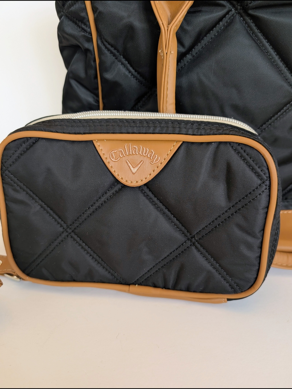 Callaway Women's Uptown Tote Bag with Travel Clutch Black/Tan - Picture 3 of 7